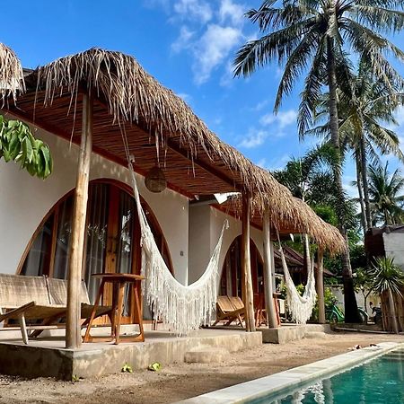Rumah Canaria Bungalow غيلي تراوانغان المظهر الخارجي الصورة