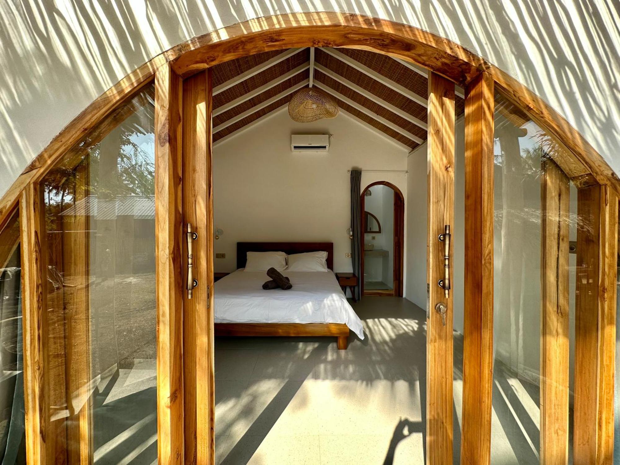 Rumah Canaria Bungalow غيلي تراوانغان المظهر الخارجي الصورة